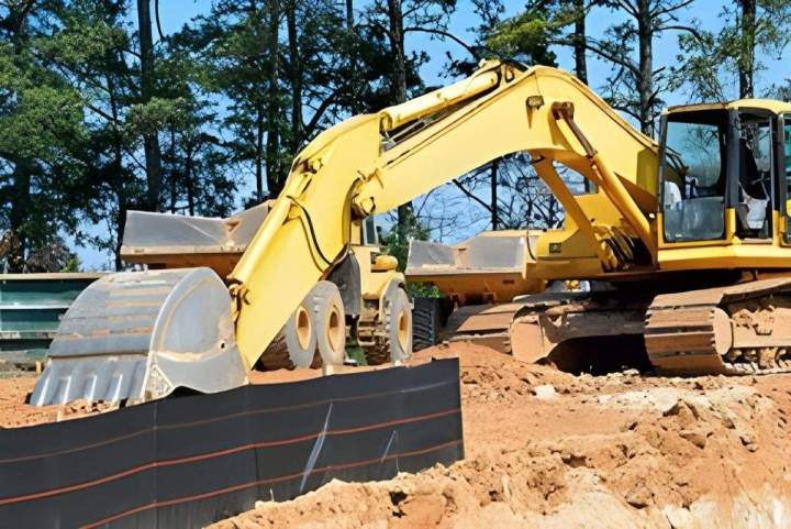Préparation rigoureuse de vos terrains via nos travaux de terrassement